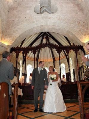 church st james church bride groom