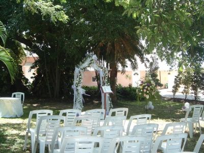 tropical garden golden grove ceremony