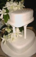 wedding cake tiered loveheart orchid cake