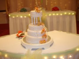 wedding cake 4 tiered cake with calla lillies