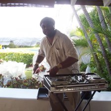 DJ